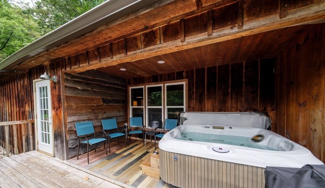 Rumford Cabin - Private Hot Tub on Deck