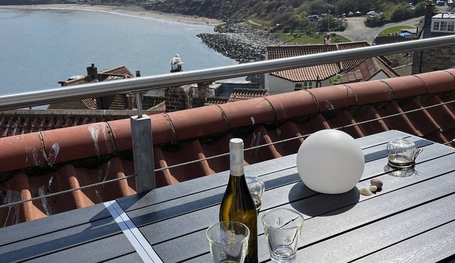 Runswick Bay Top Gallant Cottage - outside seating - sea and beach views