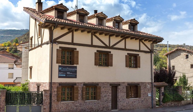 Rural house "Casa Fresneda",rustic lodging with calm and charm