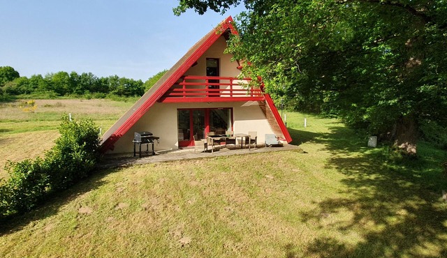 Rural 2 bedroom fully equiped Chalet, 2 of 2, by lake near Chaillac sleeps max 6