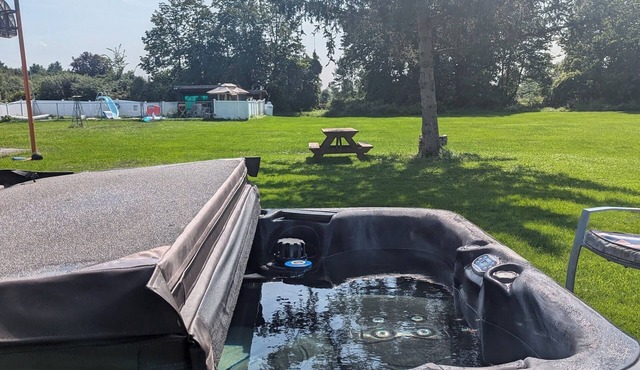 Rural 2BR Country Estate, dog friendly with pool and a hot tub!