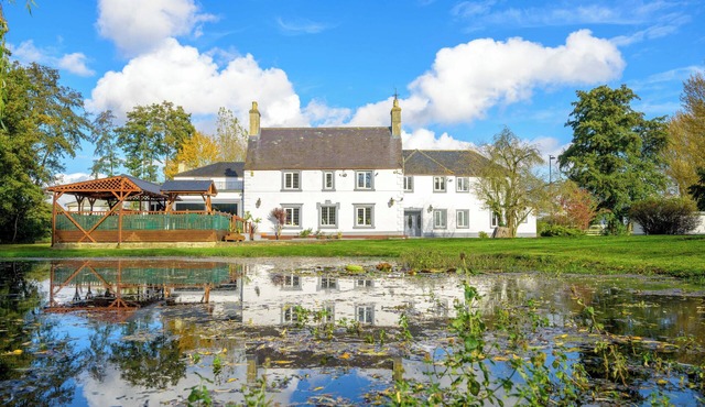 Rural 5-Bedroom Entire Countryside SPA House near Stamford, Rural 5-Bedroom Countryside SPA House ne