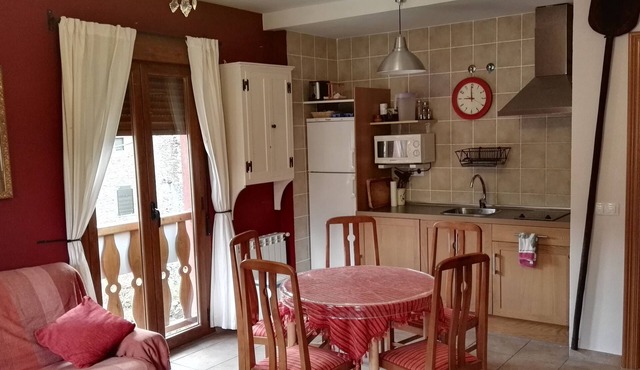 Rural Accommodation in Montaña Leonesa, next to peaks of Europe and the Riaño swamp.