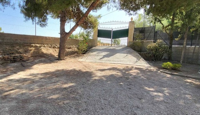 RURAL ACCOMMODATION CHERRY
