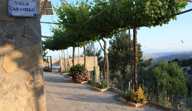 RURAL ACCOMMODATION VILLA CARAMELO.