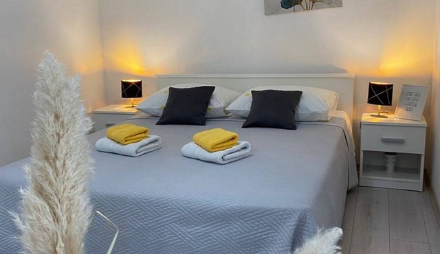 Rural Apartment Ante