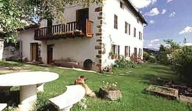 Rural apartment Arrieta Haundi for 12 people