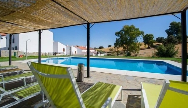Rural apartment La Venta del Charco for 4 people