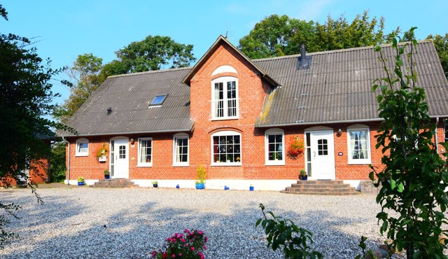 Rural apartment near the North Sea, ideal for excursions in the surrounding area and relaxation