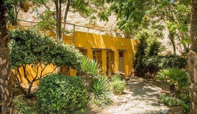 Rural Bardeneras Caves - Partridge (5 people)