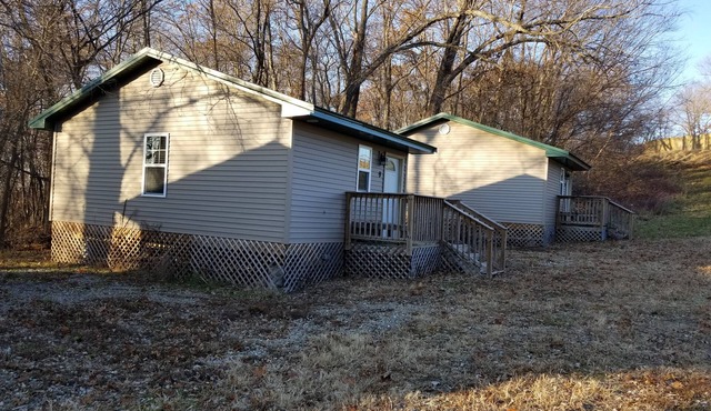 Rural, beautiful studio cabin # 9 near the Cedar River