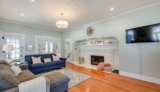 Rural Biggsville Vacation Rental w/Porch