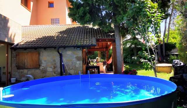 Rural Cabin 'La Casita de la Font del Bosc' with SPA – Entire Charming House