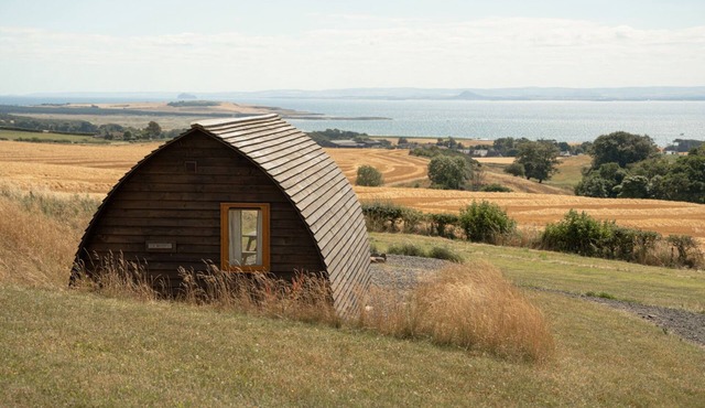 Rural Cosy Cabin With Beautiful Views Over Fife