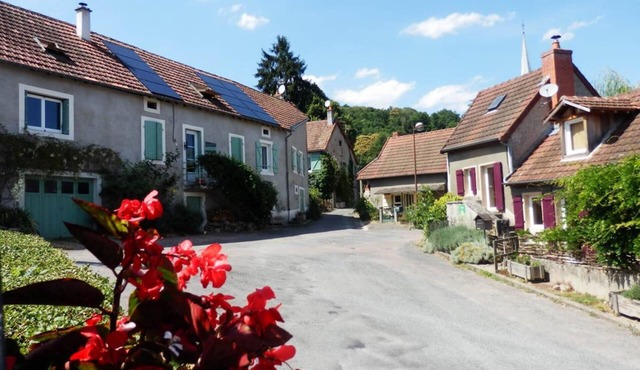 Rural Cottage Les Eduens in the Morvan Park
