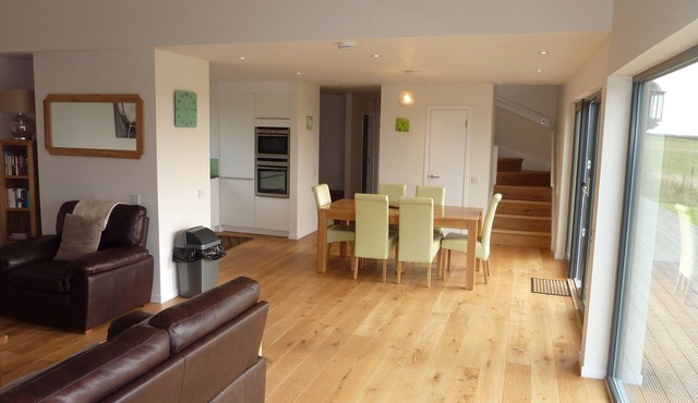 Rural cottage with stunning views