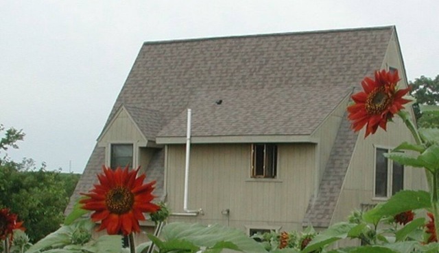 Rural Driftless Region Stay with Pastoral View