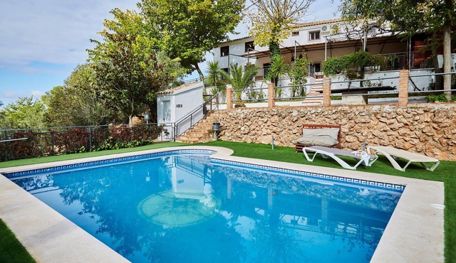 Rural House 'Fuente Los Avellanos' with Mountain View, Wi-Fi and Air Conditioning