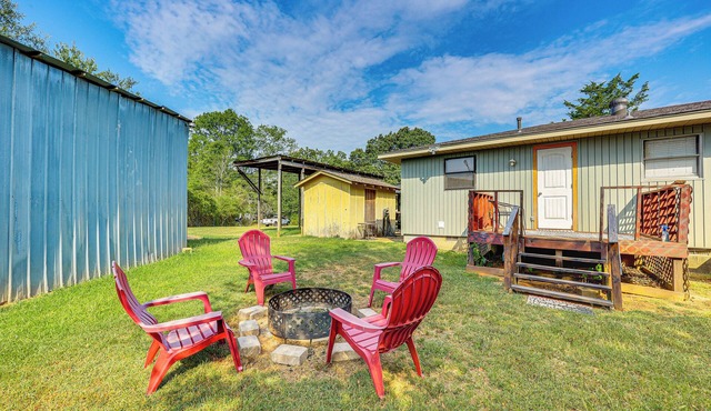 Rural Escape Near Lake Ouachita w/Gas Grill!