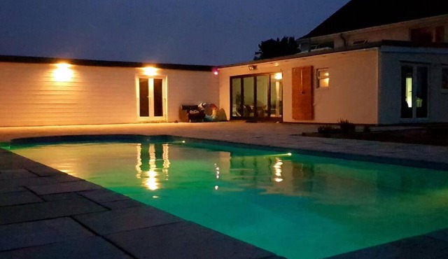 Rural Farmhouse with Swimming Pool Getaway