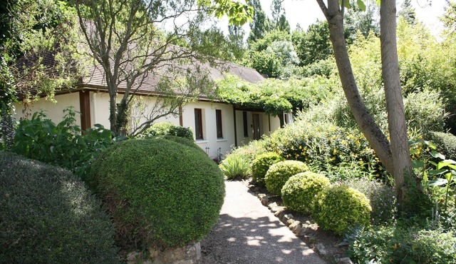 Rural gîte with Pool, WIFI, 3 Bedrooms 2 BA