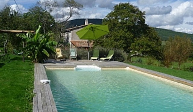 Rural gite, own garden,on sunny Smallholding in quiet valley, with private pool