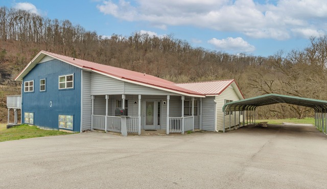 Rural Group Getaway w/Creek Access in Berryville!