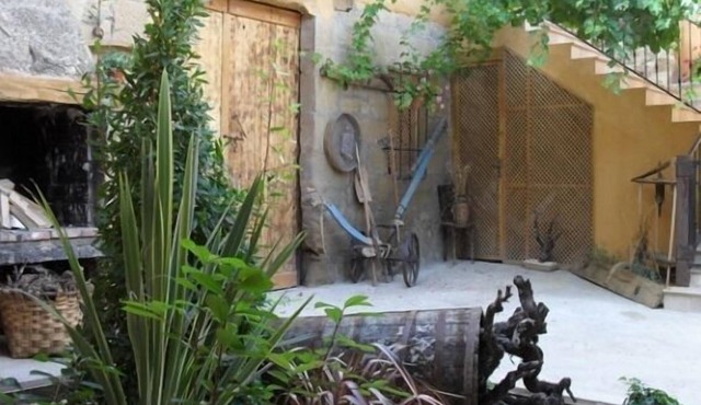 "Rural House in La Rioja for 7 People - La Viña 2 with Games and Barbecue"