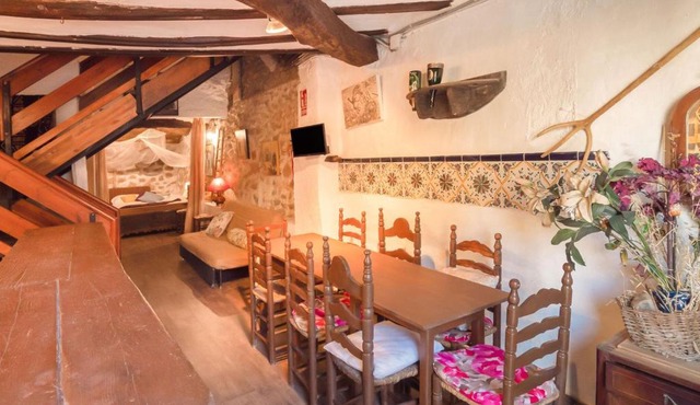 Rural Holiday Home in Tolva near near Mont Rebei Lake