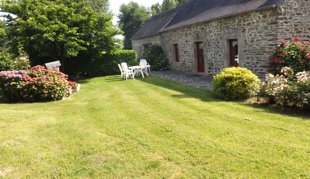 RURAL HOLIDAY RENTAL IN PRESS CROZON ISLAND