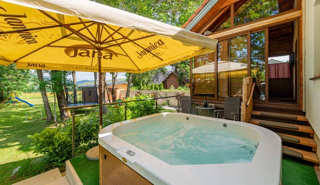 Rural home in nature with jacuzzi, sauna and entertainment amenities