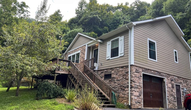 Rural Home with Private Walking Trails on 1400 Private nAcres