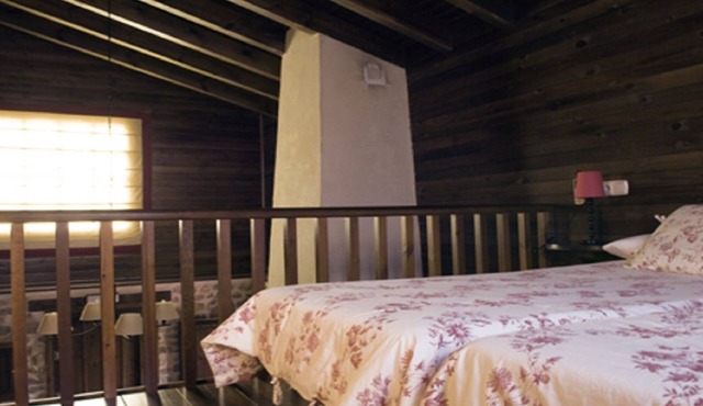 Rural house capacity of 2 to 16 people, house for 12 and suitable for 2/4 pax