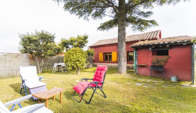 Rural House 'El Colono' with Mountain Views and Private Garden