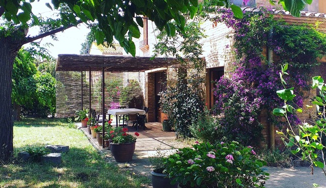 Rural house for 7 people in the Empordà - Costa Brava