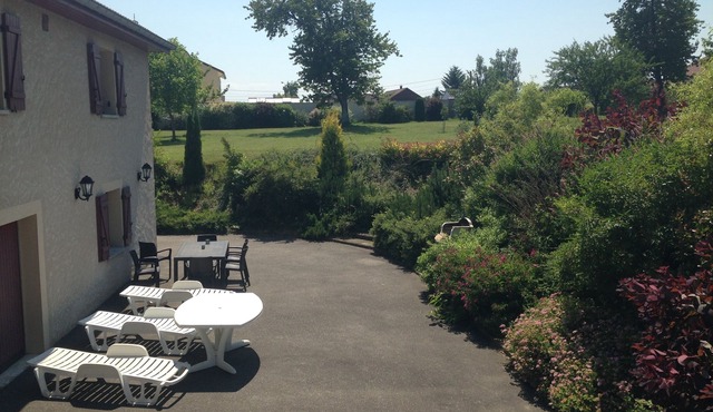 Rural house a few kilometers from the city.