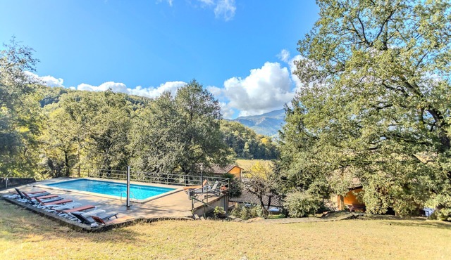 Rural House 'Can Guidic' with Mountain Views, Private Pool and Wi-Fi