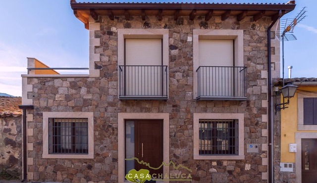 Rural House "Casa Chaluca" Region of Piedrahíta-Barco de Avila. Sierra de Gredos