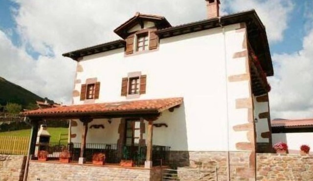 Rural house completely renovated in the Baztan valley
