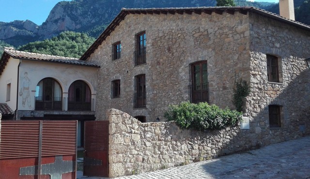 Rural house (full rental) for 9 people with option to 13