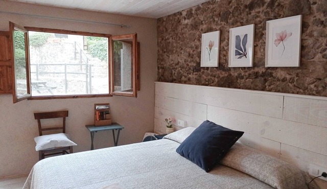 Rural House for 2 Guests with Air Conditioning and Private Garden