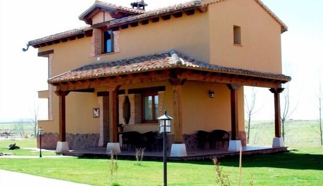 Rural house for 4 people in Turégano