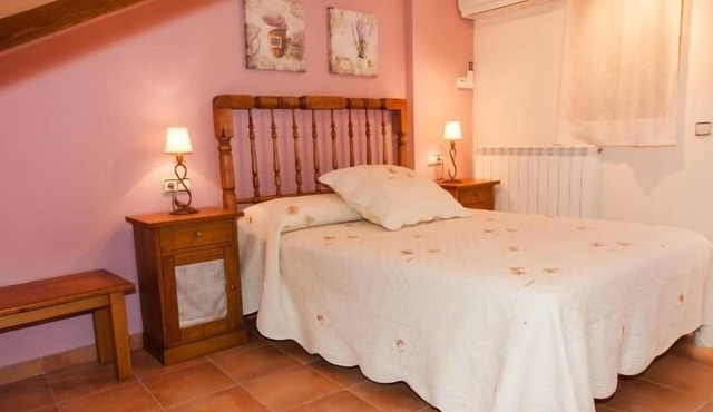 Rural house (full rental) Rural Tourism Housing "O trujar" for 5 people