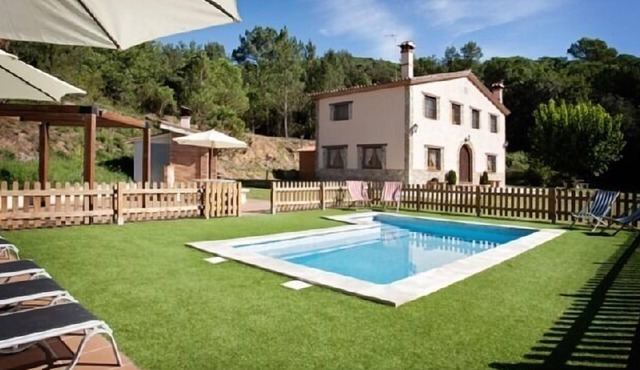 Rural house (full rental) Cal Moro for 14-16 people