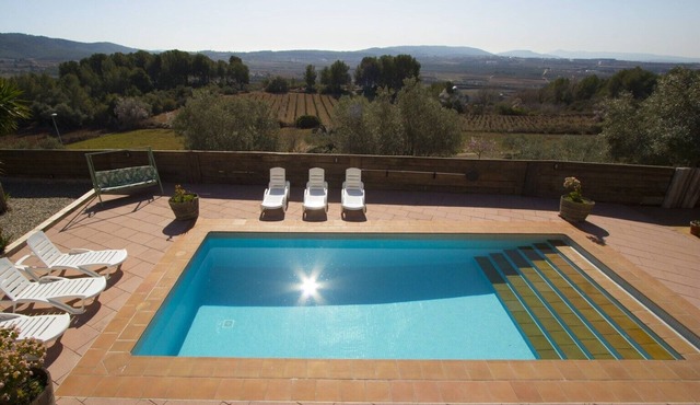 Rural house in the heart of Penedès