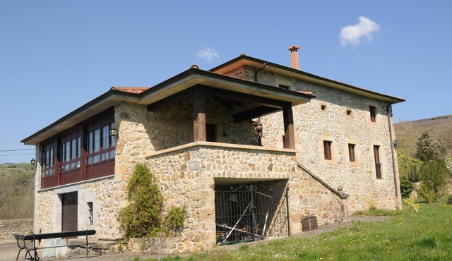 Rural house in the Valley of Soba, Santander, Cantabria, wonderful views.