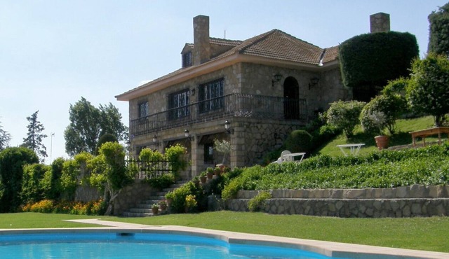 Rural House Las Yernas in La Serrada, a few minutes from Ávila