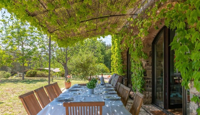 Rural House 'Mas Darovie' with Mountain View, Wi-Fi and Air Conditioning