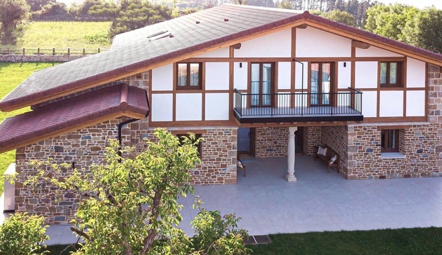 Rural house ORUE BASERRIA in URDAIBAI-with jacuzzi and sauna