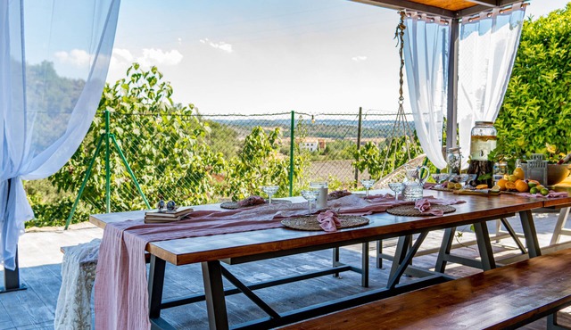Rural house (rental) Cal Xamora for 13 people